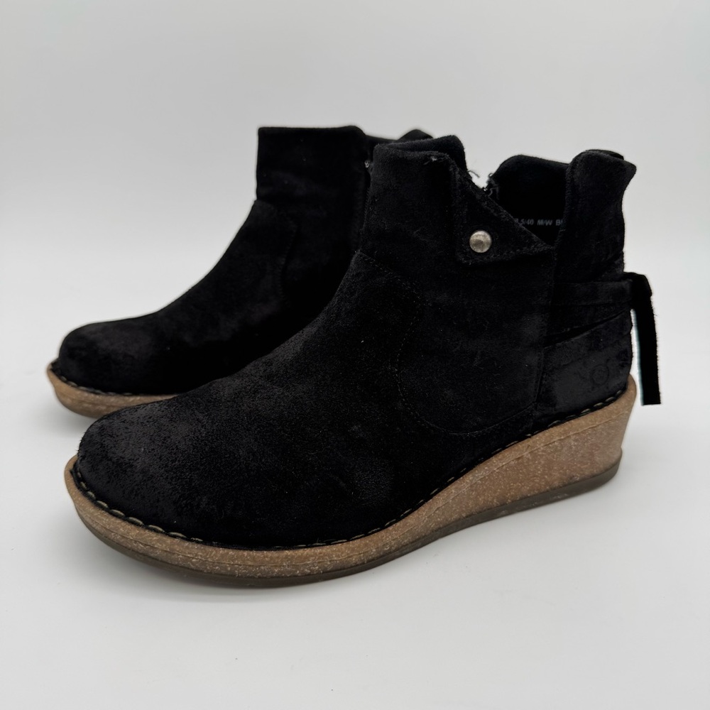 Born Vaughn Black Distressed Suede Leather Ankle Wedge Boot Size 9.5 - Picture 1 of 14